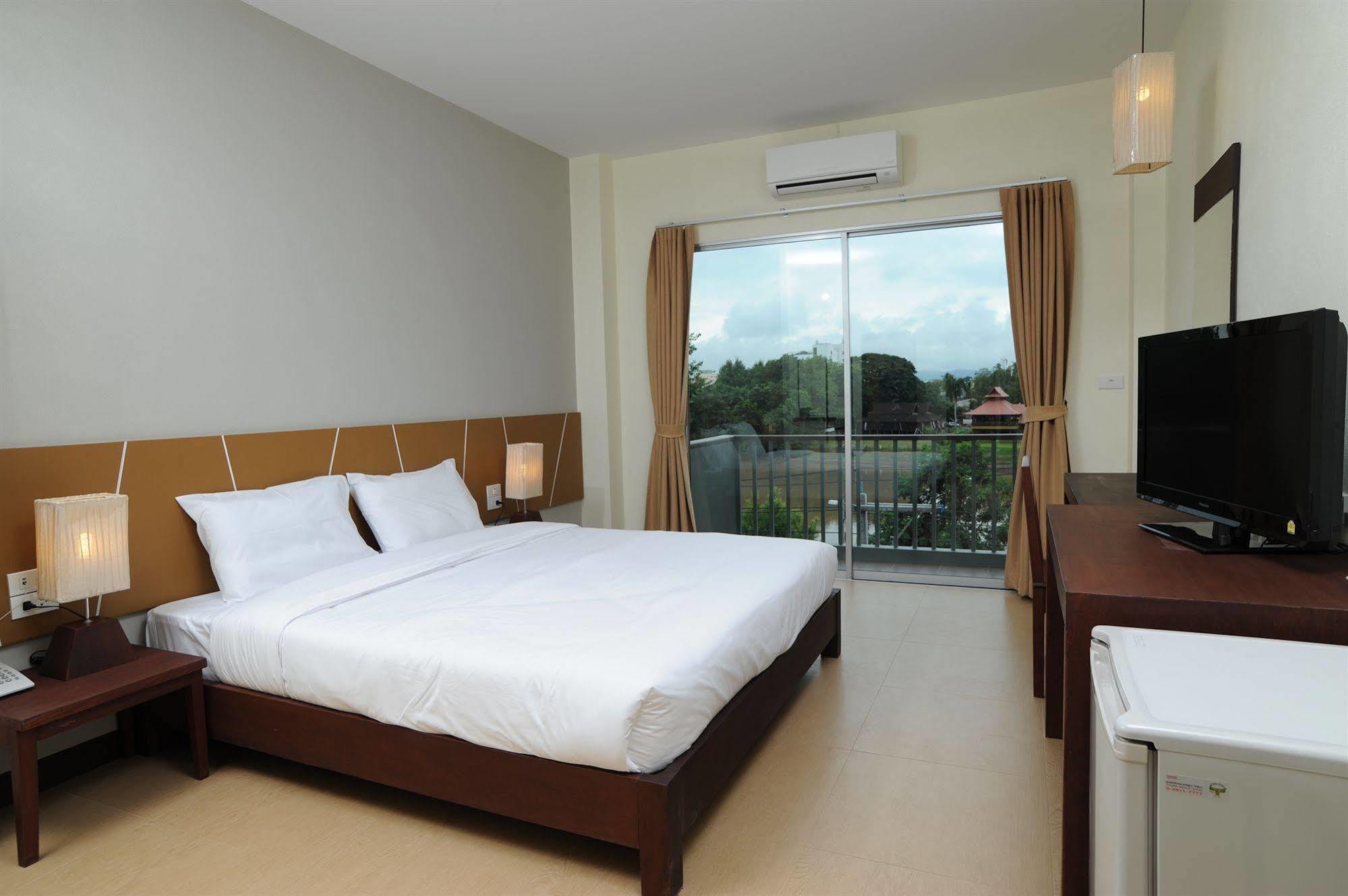 Mawin Hotel Chiang Mai Exterior photo